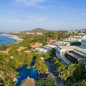 Resort The Cliff & Residences